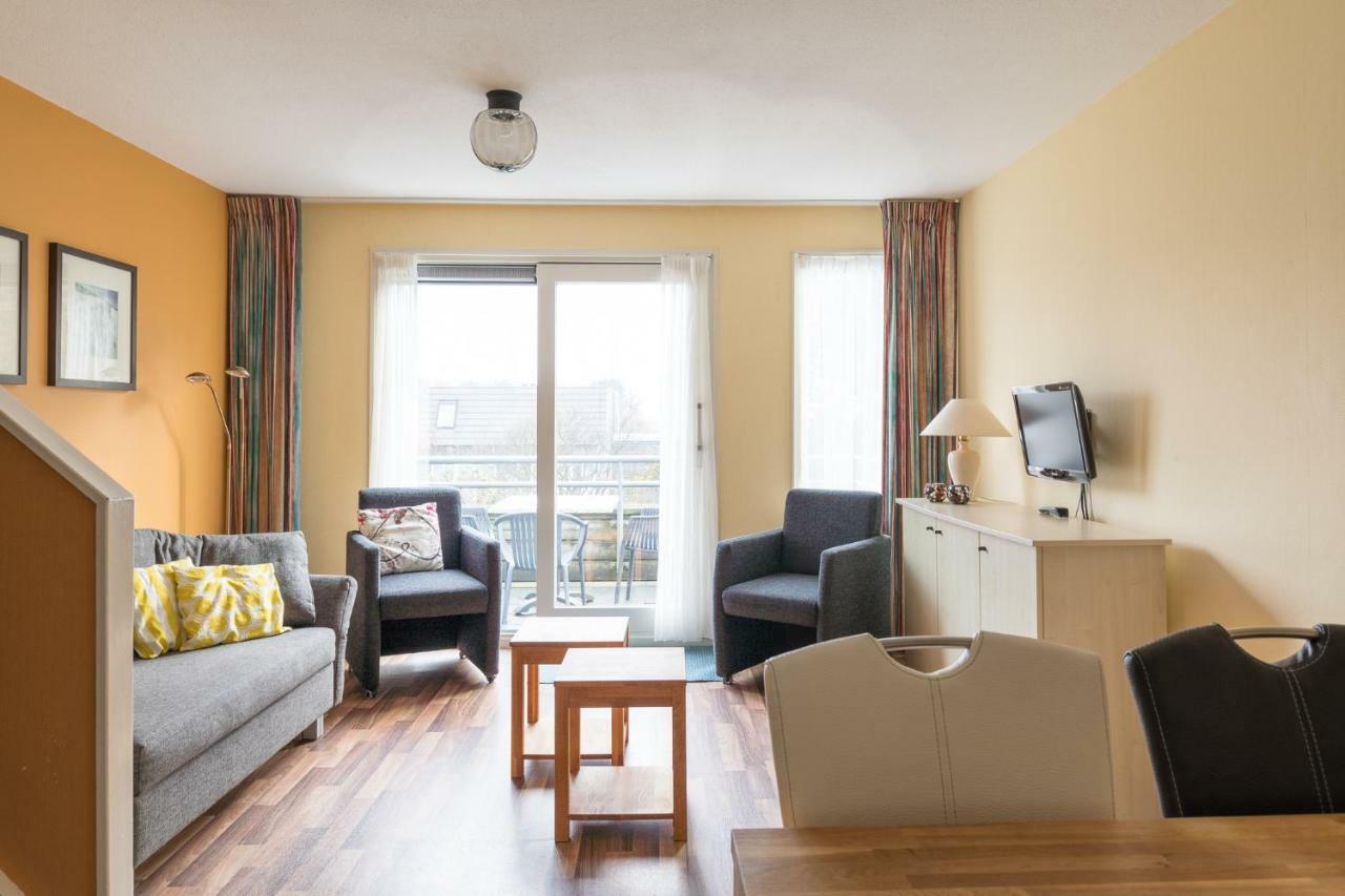 Appartement De Vrijbuiter, Resort Amelander Kaap Hollum  Esterno foto