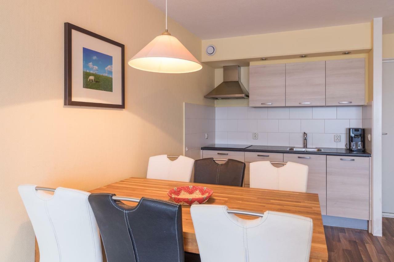 Appartement De Vrijbuiter, Resort Amelander Kaap Hollum  Esterno foto