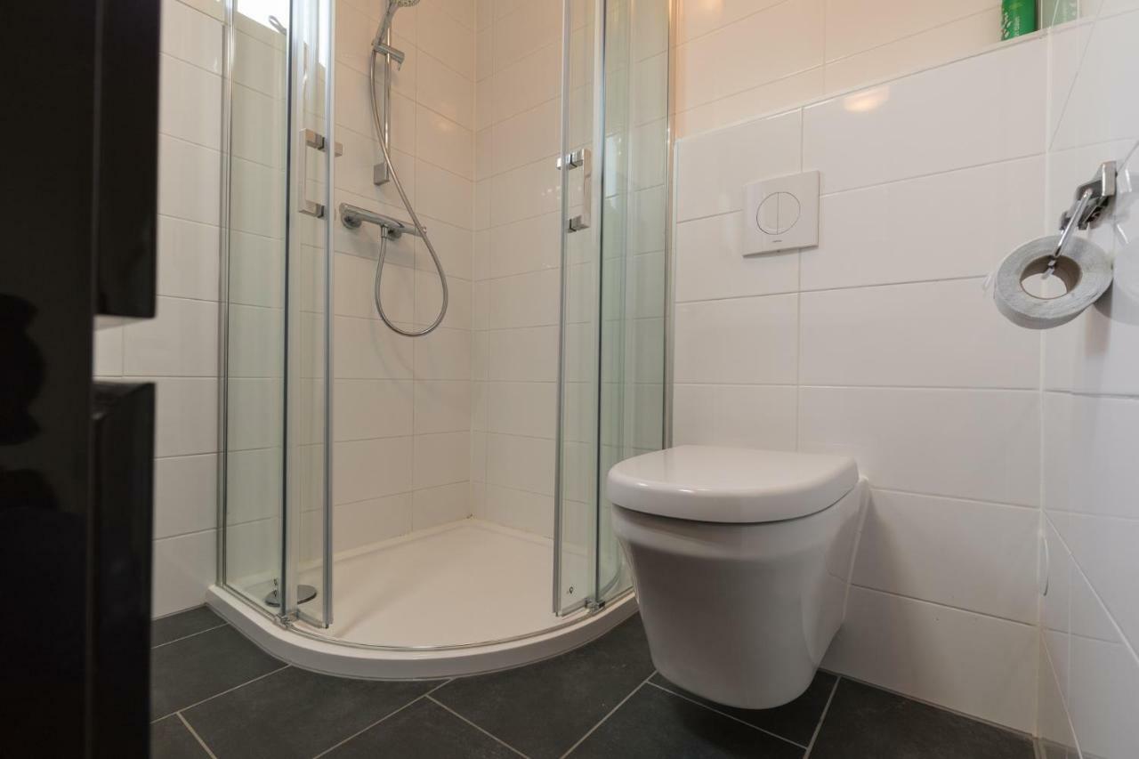 Appartement De Vrijbuiter, Resort Amelander Kaap Hollum  Esterno foto